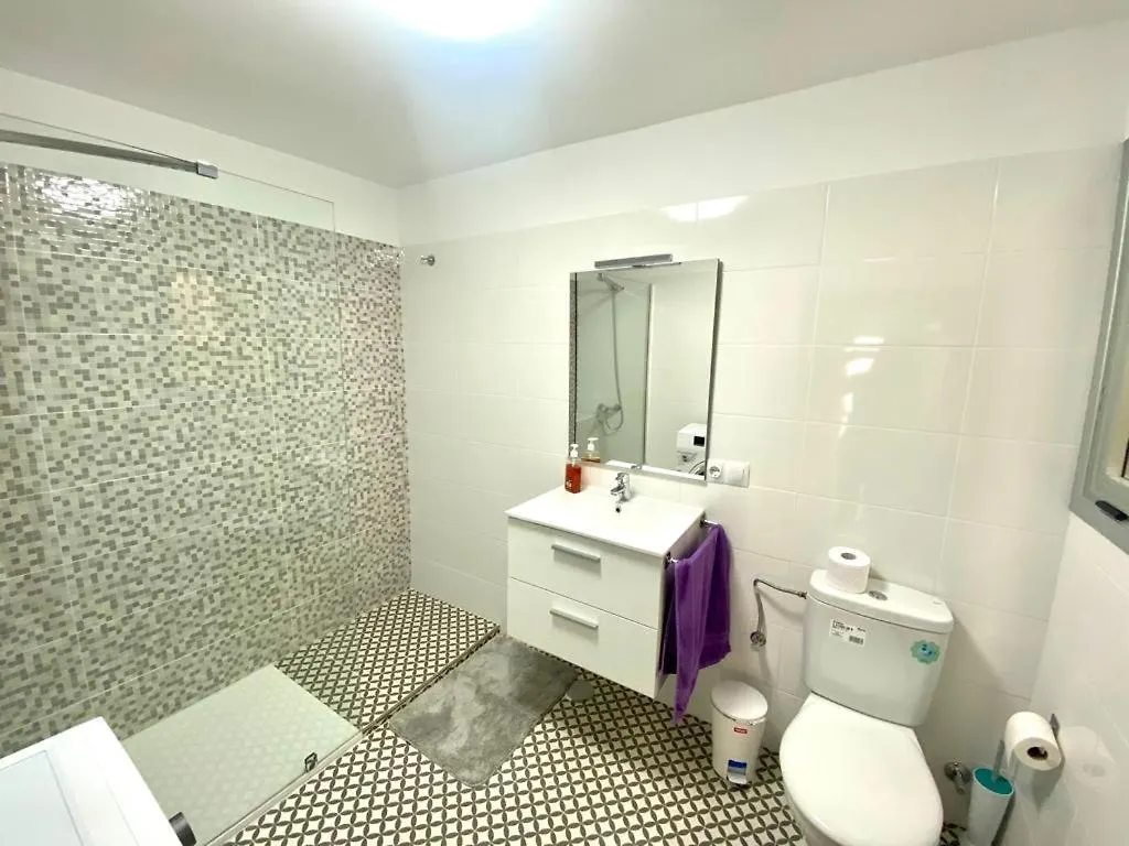 Playeros Apartment 2 Bedrooms In Los Cristianos. Los Cristianos   Los Cristianos (Tenerife)